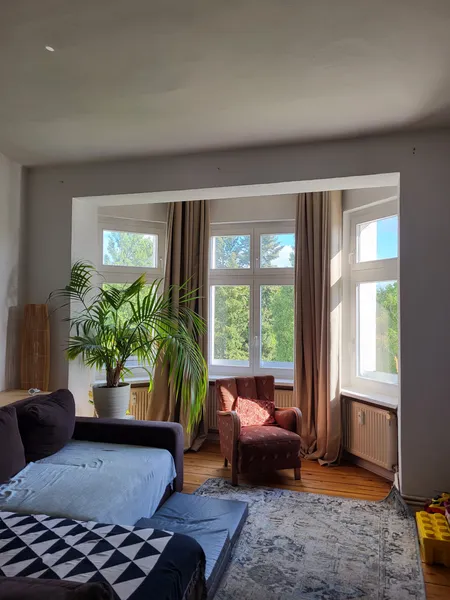 Zwei Zimmer in 3-Zimmer-Altbauwohnung [Untervermietung, 2 Jahre] — photo 1
